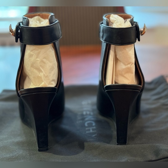 Authentic Givenchy ankle boots sz 38EU - Picture 6 of 9